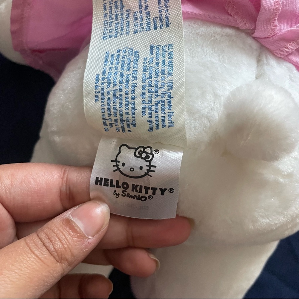 Hello Kitty build a bear - Picture 3 of 6